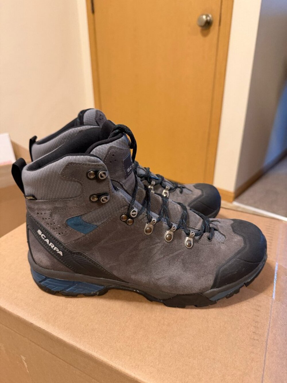Scarpa Waterproof Hiking Boots - Men's 44EU / 10.5